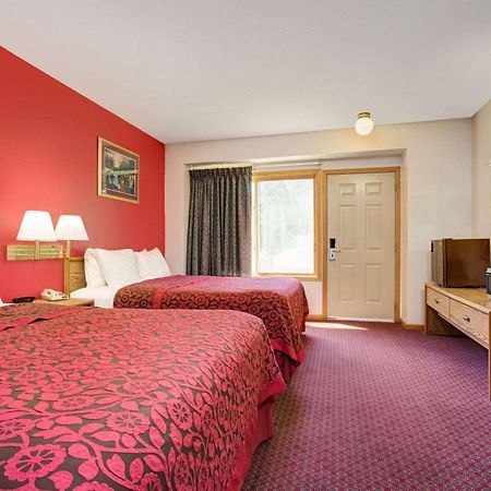 Travelodge By Wyndham Red Wing Exterior photo